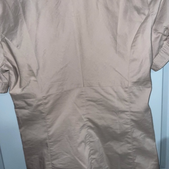 Cute size 4 Tan Top. MUST BE BUNDLED - Picture 6 of 7